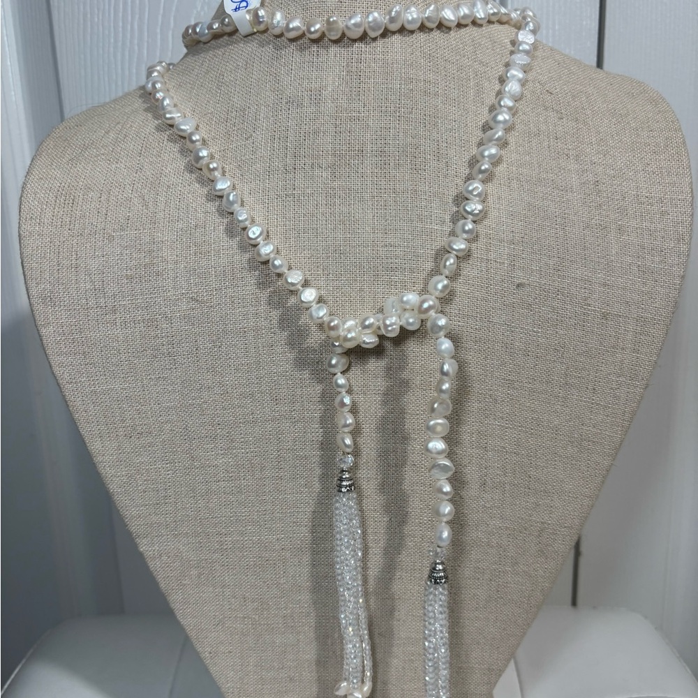 White Pearl Tie Necklace